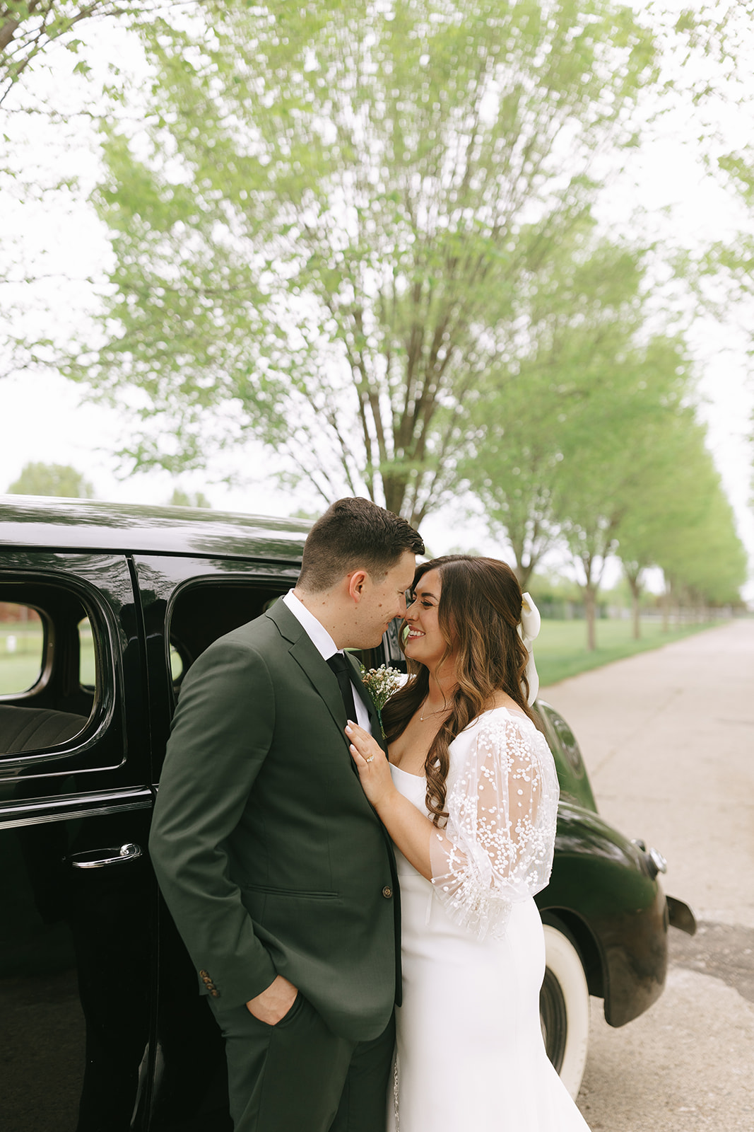 Timeless & Elegant Detroit Wedding at Packard Proving Grounds || Emily and Joel