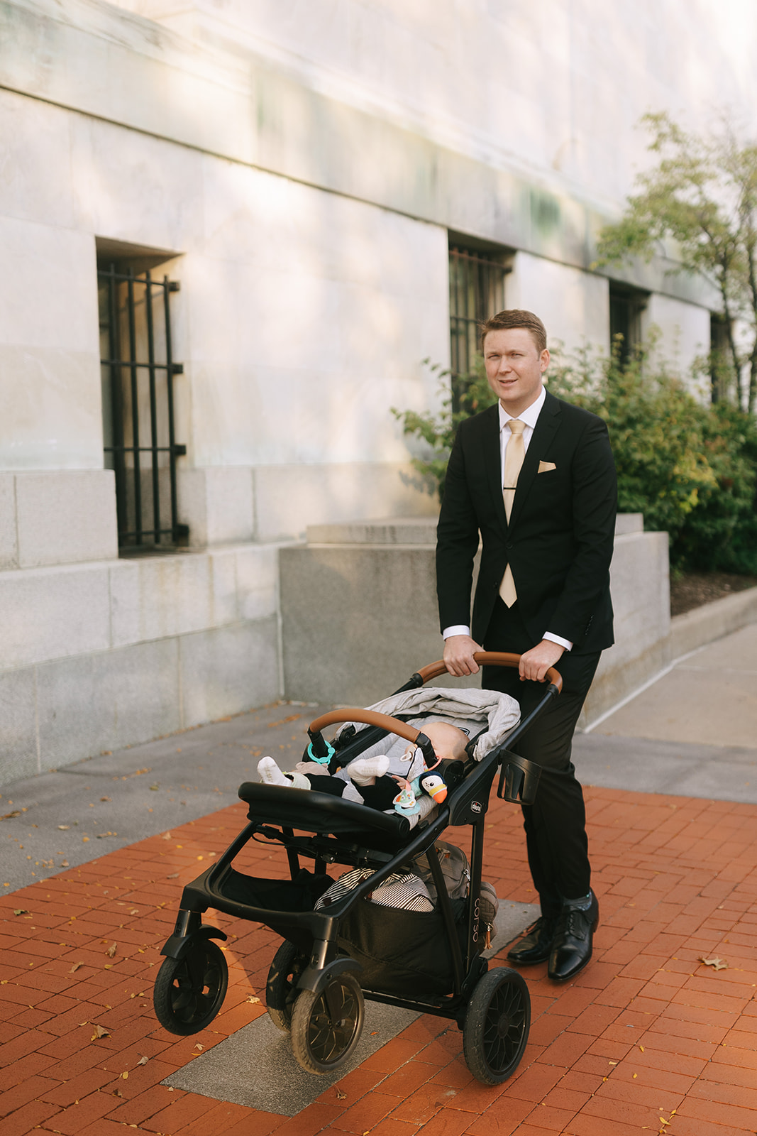 Relaxed & Intimate Toledo Wedding || Rachel & Kyle